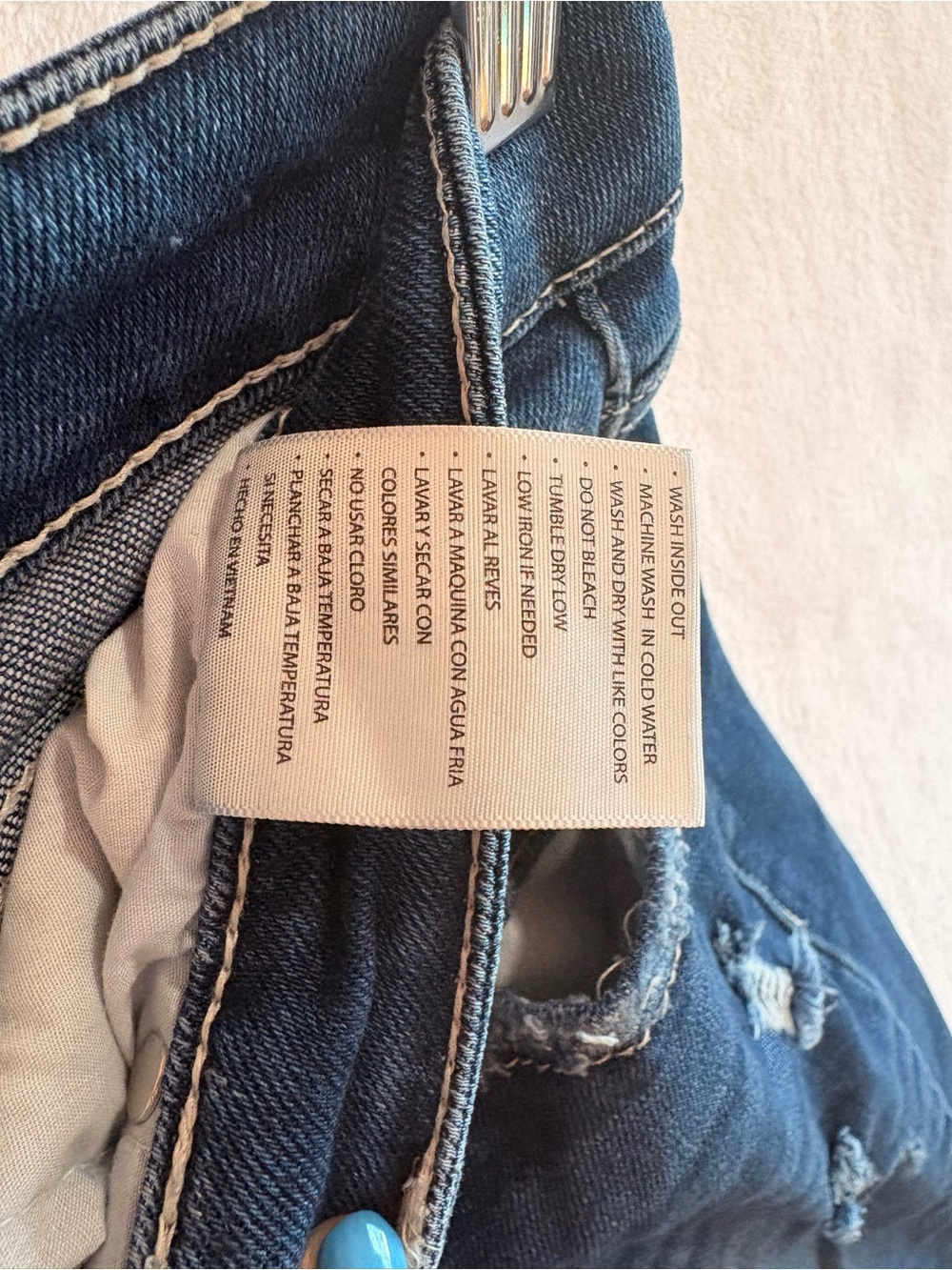 💙 KanCan Distressed Skinny Jeans – Women’s Size 15/31 – Medium Wash Denim - Picture 5 of 8